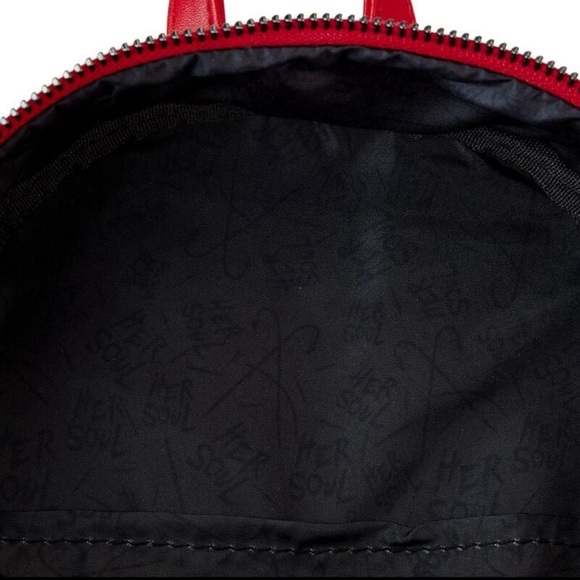 Loungefly The Conjuring Annabelle Doll Face Cosplay Mini Backpack - Picture 5 of 5